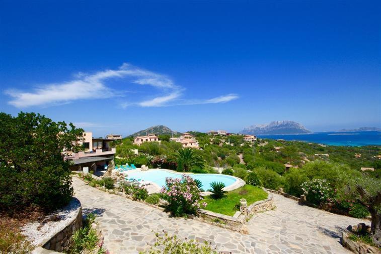 Villa And Pool Tavolara View Porto Istana 외부 사진