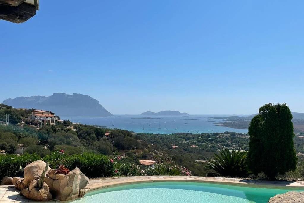 Villa And Pool Tavolara View Porto Istana 외부 사진